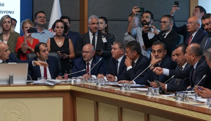 Sahipsiz hayvanlar tasarısı komisyondan geçti